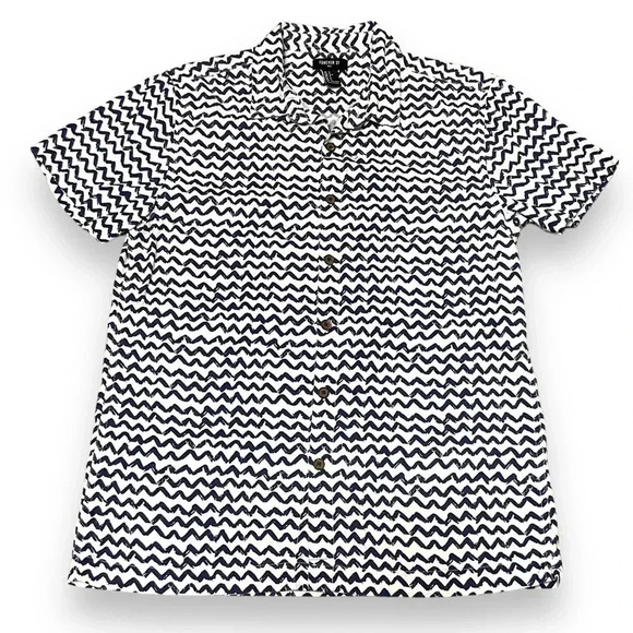 F21 Navy Wave Chevron Print Men’s Short Sleeve Button Down Shirt- Size Small - Picture 1 of 8